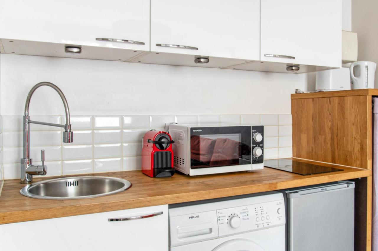 Studio Folleto - Welkeys Apartment Лион Екстериор снимка