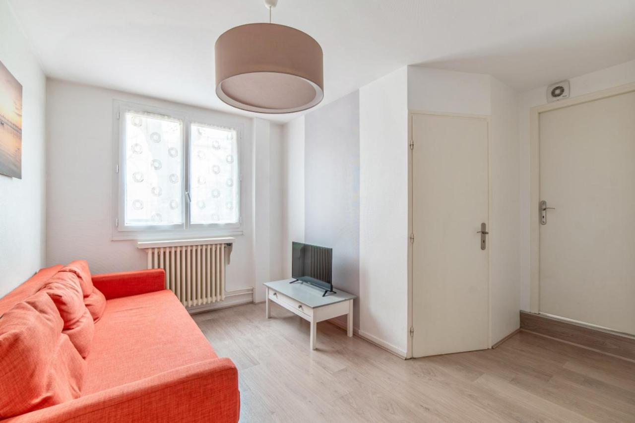 Studio Folleto - Welkeys Apartment Лион Екстериор снимка